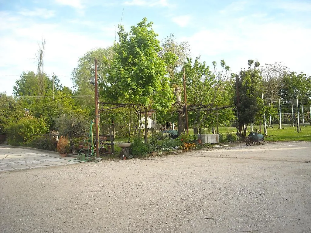 Agriturismo Loghino Sabbioni Suzzara 0*,