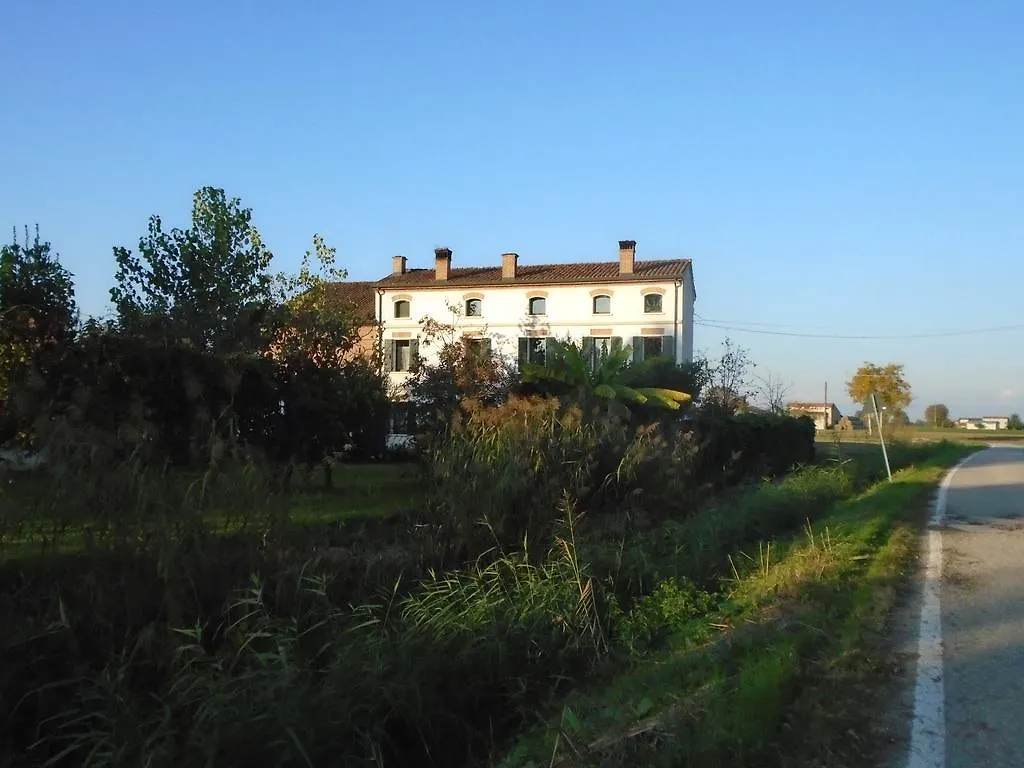 Agriturismo Loghino Sabbioni Suzzara 0*,  Italy