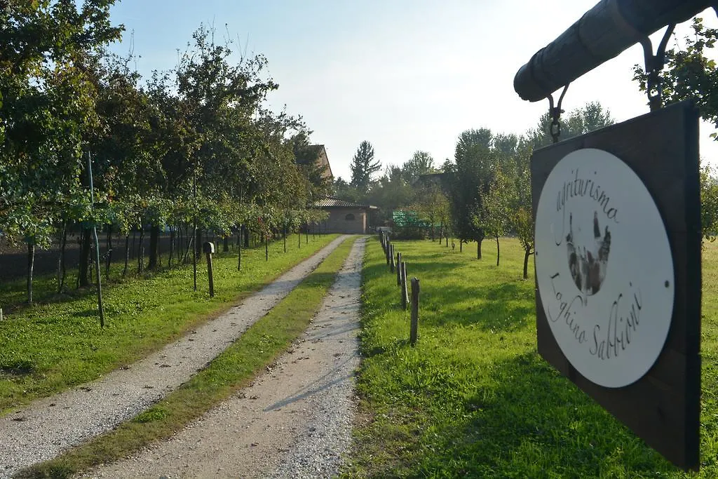 Farm stay Agriturismo Loghino Sabbioni Suzzara